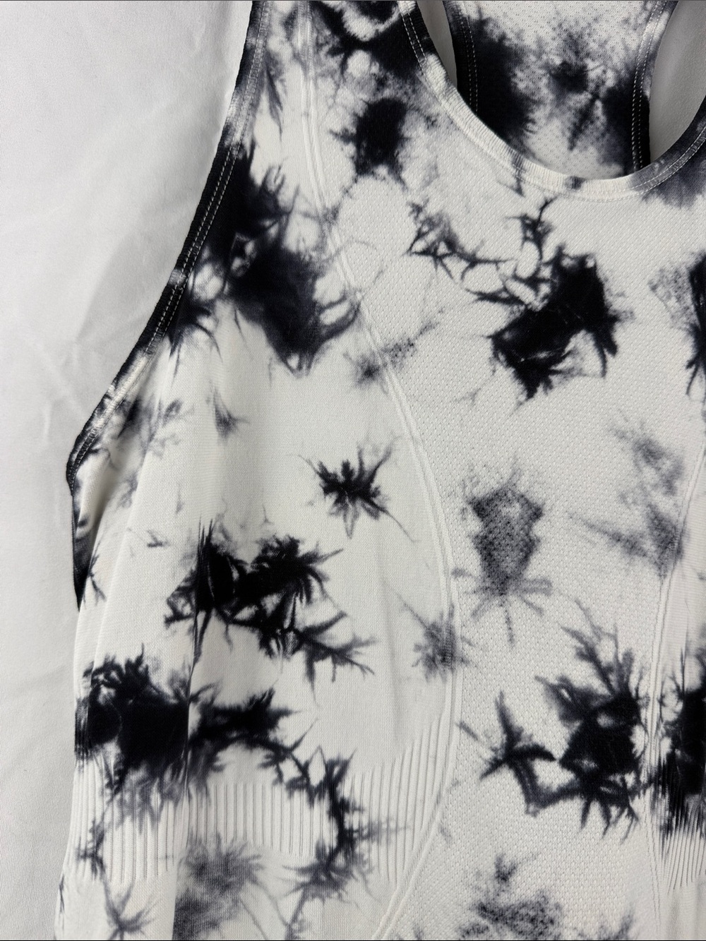 ZYIA Active Women’s Size M Copper Charged Black & White Tie-Dye Racerback Tank - Picture 3 of 6